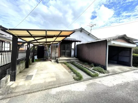 Because it's a station-front real estate, you can view it with peace of mind. Viewing available anytime!