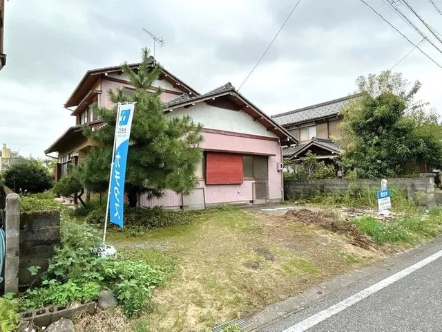 [Open House] Parking for 3 cars available / 6DK / Front road over 6m