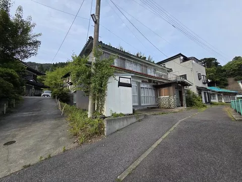 JR Ou Main Line "Aomori" Station, 19 minutes on foot