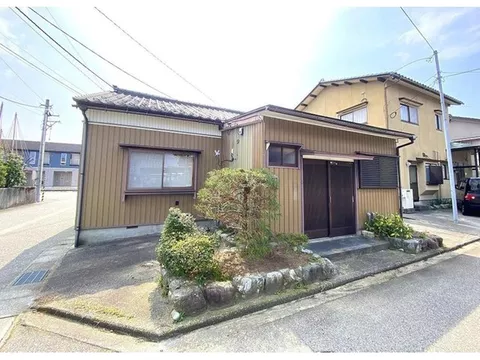 Shinjo Town (Higashi-Shinjo Station) 7.3 million yen