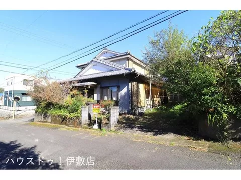 【8DK】【Spacious 64.4 tsubo lot, 53.99 tsubo building】【Corner lot】【With warehouse】