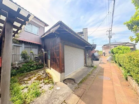 Sanjo City, Aramachi 1-chome (Kita-Sanjo Station) 2-story building 5DK