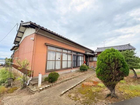 Niigata City Nishikambara Ward Gonokami (Echigo-Sone Station) Single-story building 5DK