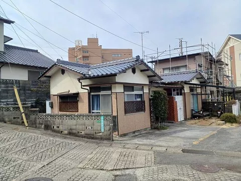 Shimonoseki City, Hieda Nakamachi (Ayarakiguchi Station) Single-story building 3DK