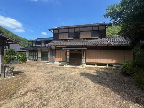 Maizuru City, Jiroya, 2-story, 7DK - Image 1