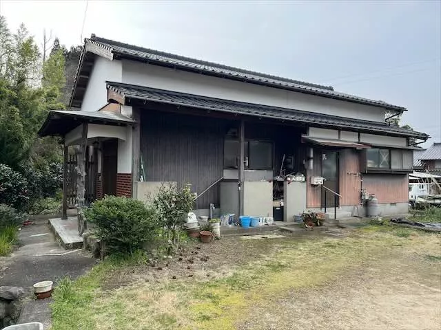 15 minutes on foot from JR Karatsu Line "Ogi" Station