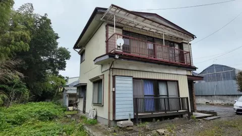 Shimotakeko-cho, Kanuma-shi (Kanuma station) 2F 6K

1,980,000 yen