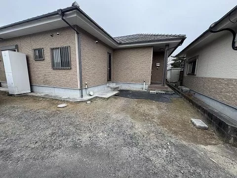 All-electric, double-glazed windows, Japanese-style room available, 1430m to Oairara Elementary School