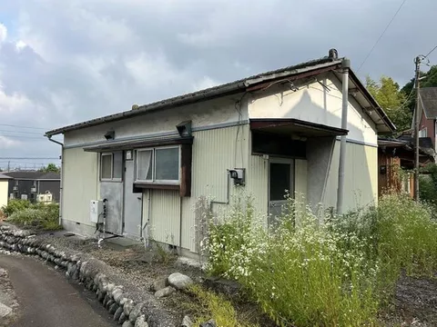 【0 parking spaces】3DK single-story house connected to a continuation room, a home to live in a quiet residential environment - Image 2