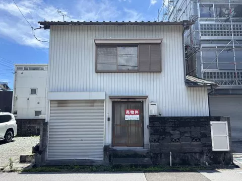2-story building, 4LDK in Shōwa Town, Kochi City
