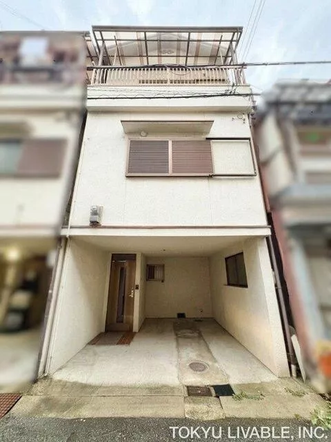 Higashi Osaka City, Wakae Minami 4-chome (Wakae Iwata Station) 3-story 3DK