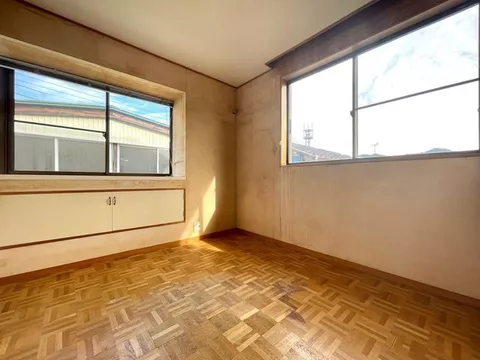 【Spring New Life Support Campaign】Start at the first station × Great view! A used house with a spacious balcony.