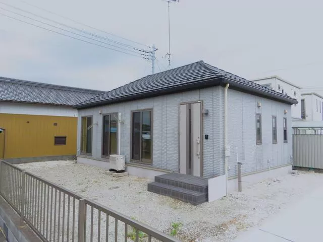 Joso City Wakamiya-do (Tamamura Station) Single-story building 3LDK