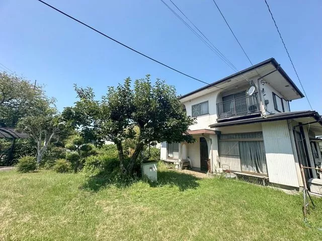 The site area is 177 tsubos! Luxurious and spacious living with overwhelming space.
