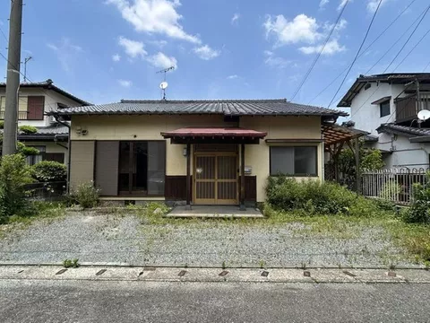 [Open House Held] [Available for viewing at any time as it is a self-sold property] One-story house / Parking for 2 cars available
