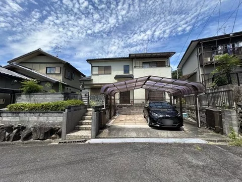 [Open House] Currently for sale until October 2nd.