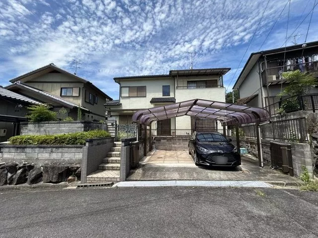 [Open House] Currently for sale until October 2nd.