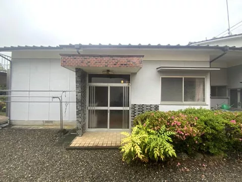 Usuki City, Nozu Town Oaza Kameko (Inukai Station) 1-story 5DK