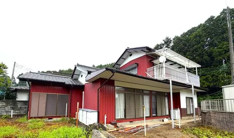 Hitachi City, Tajiri Town 2-chome (Ogikuzu Station) 2-story building 6DK