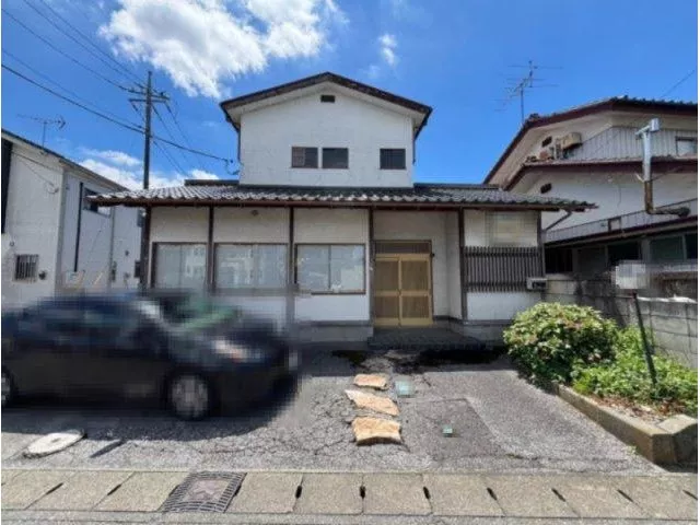 Ueno Town 5.8 million yen
