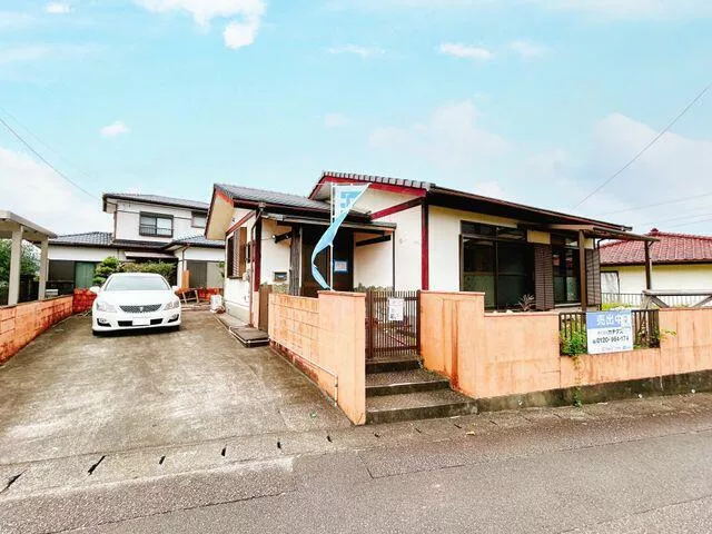 Higashi Usuki-gun, Kadogawa Town, Minami-ga-oka 2-chome (Kadogawa Station) Single-story building 3LDK
