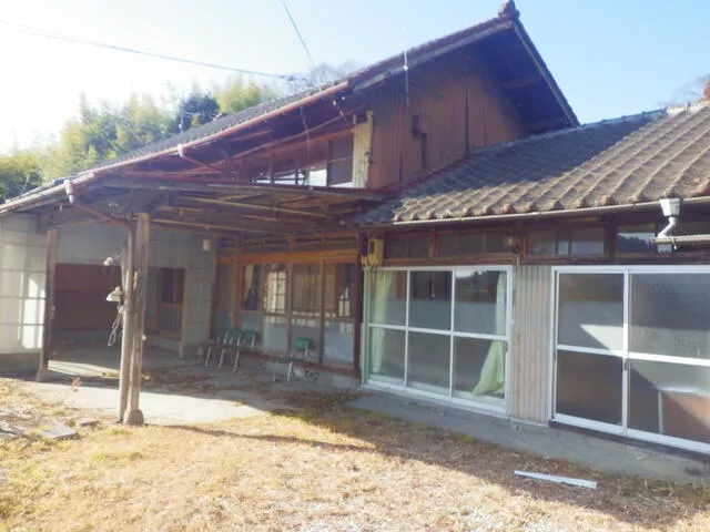 Soma-gun, Shinchimachi, Komagamine, Aza Kitamukiyashiki (Komagamine Station) 2-story building 7DK