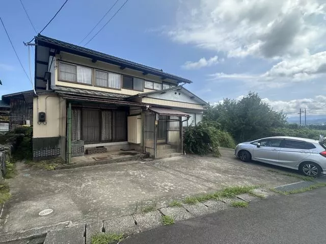 Mizujiri, Takizawa, Tsuruoka City (Tsuruoka Station) 2-story 8DK