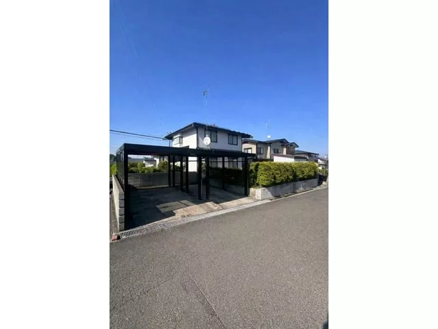 [Parking space for 2 cars × Nature-rich town] A home to live at your own pace away from the hustle and bustle of the city