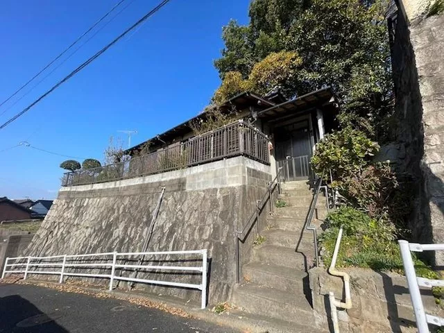 It is located one street off the main road, in a quiet and livable residential area.