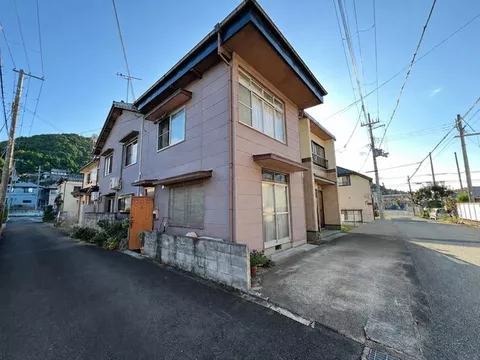 ■Conveniently located near daily living facilities!!■This property is fully electric!