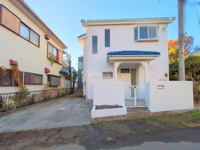 ■ Quiet residential area ■ You can feel abundant negative ions near the river