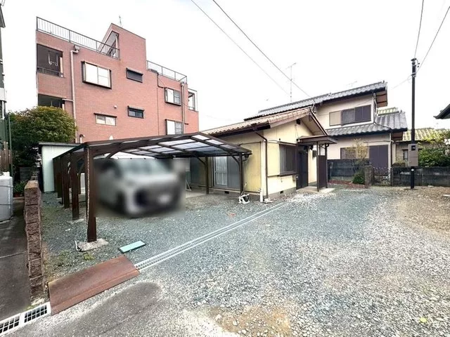◆ With carport ◆ Popular single-story house ◆ Shutters ◆ Close to National Route 1 bypass ◆ Quiet surroundings ◆
