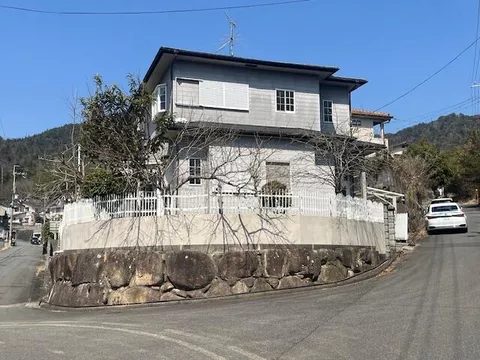 Kameoka City, Hatano-cho, Chikahata Takahashi (Chiyokawa Station) 2-story 6LDK