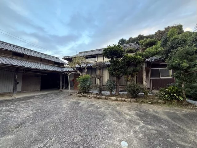 A traditional-style property in Kawatsuki, Itoshima City, rich in nature! A home where you can feel the nature of Itoshima!