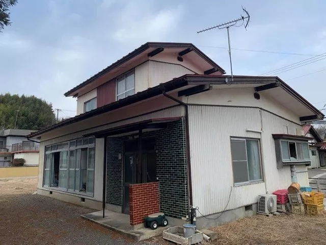 The very spacious land is attractive, about 6 minutes by car to the Tohoku Chuo Expressway "Reizan IC"!