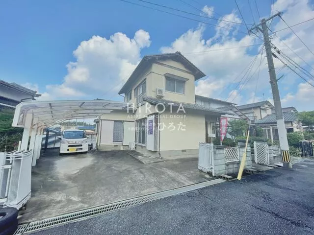 Kitakyushu City, Yahatanishi Ward, Machikami Tsuyaki Nishi 3-chome (Mikamori Station) 2-story building 5LDK