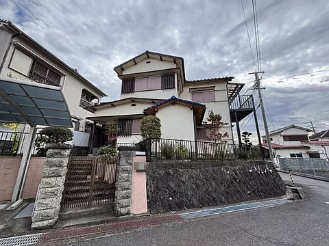 Used single-family home Kumatori Town Higashiwaen Detached House