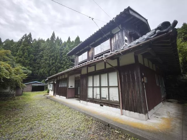 Mikata Kamichu District, Wakasa Town, Shiraya (Tomura Station) 2-story 7K