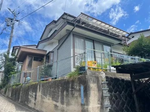 Tagajo-shi, Shimoma 3-chome (Shimoma Sta.) 2F 5DK

2,000,000 yen