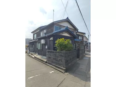Close to the sea and mountains, ideal for a vacation home or minpaku. Renovated for comfortable living.