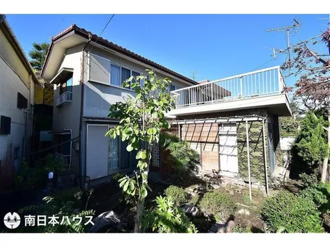 ◆4-minute walk to Karumoto bus stop◆Good view of Sakurajima◆5K, shutter garage for 1 car