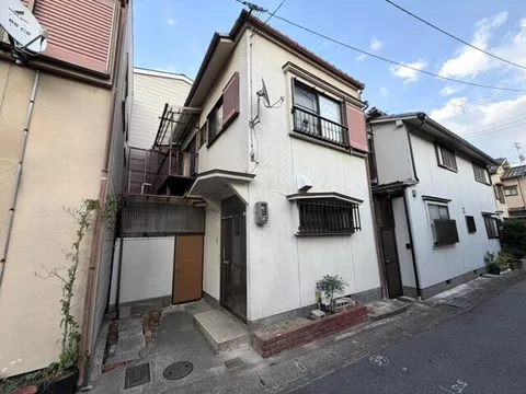 Kyoto City, Yamashina Ward, Chushioku Wakabayashi Town (Yamashina Station) 2-story 3DK