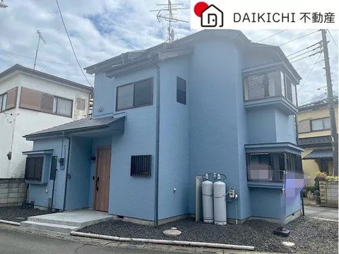 Renovated interior♪ All rooms are over 6 tatami mats, and it's a spacious south-facing 3LDK!