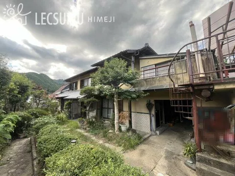 Himeji-shi, Himeji 2F 15DK

1,980,000 yen