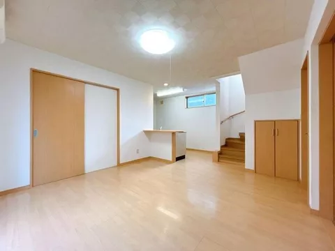 Current sale until September 6 / Approximately 130m to Fujimi Elementary School (about a 2-minute walk) - Image 2