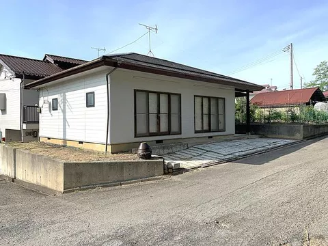 Fukushima City, Onami, Mitochi-mukai (Fukushima Station) Single-story building 3DK