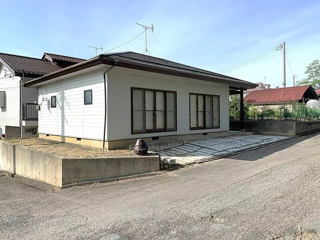 Fukushima City, Onami, Mitochi-mukai (Fukushima Station) Single-story building 3DK