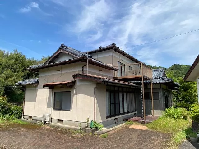 Taira Town, Fujitsu District, Oura-bo (Hizen-Oura Station) 2-story building 8DK