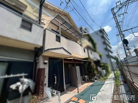 ☆3-story wooden building☆3LDK☆☆South-facing☆Good sunlight☆