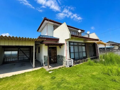 Water facilities have been renovated! Recommended as an investment property.
